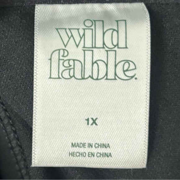 Wild Fable Black Bralette Swim Top Floral & Butterfly Design Adjustable Straps - Picture 4 of 4